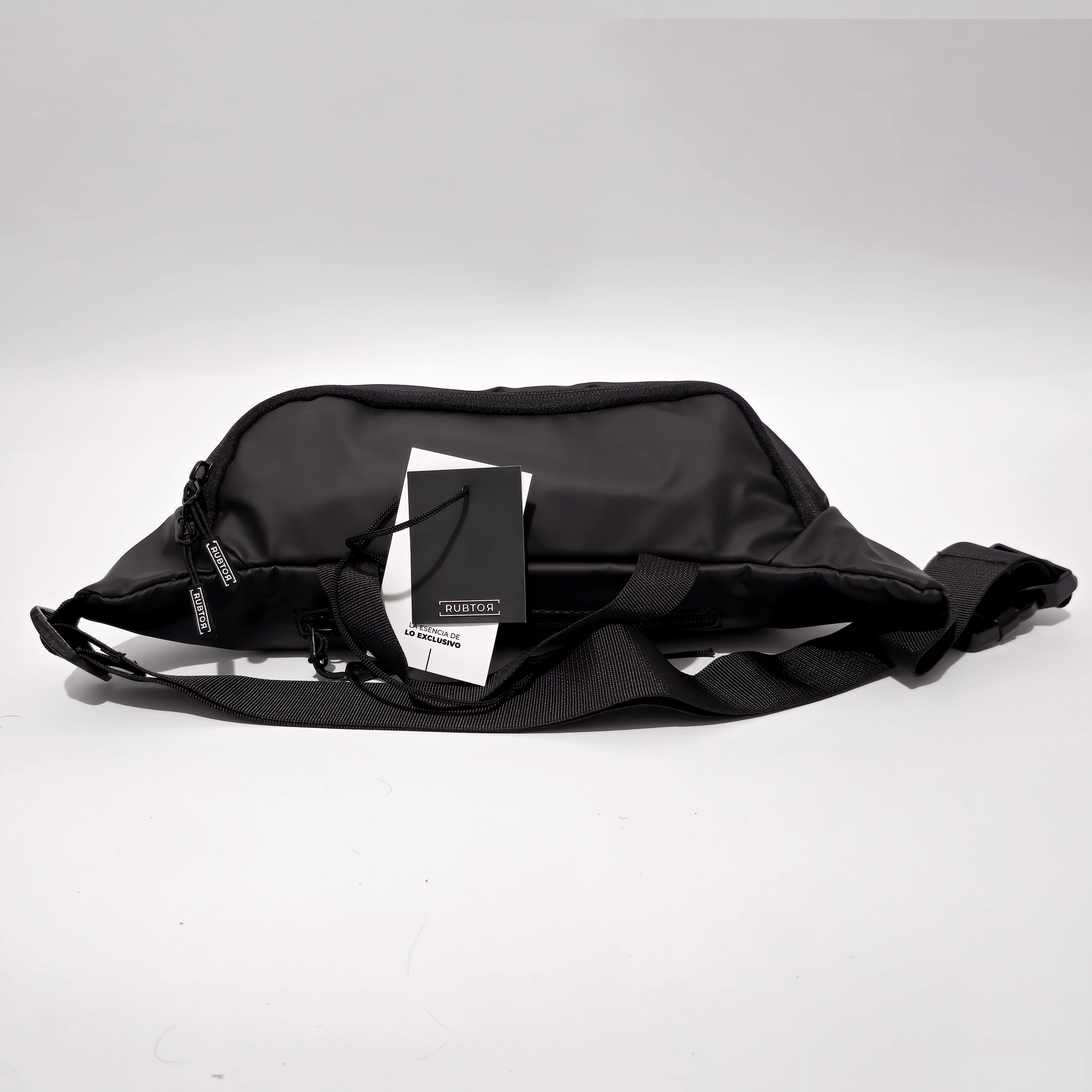 Canguro RUBTOR Black |  urbana unisex resistente a salpicaduras