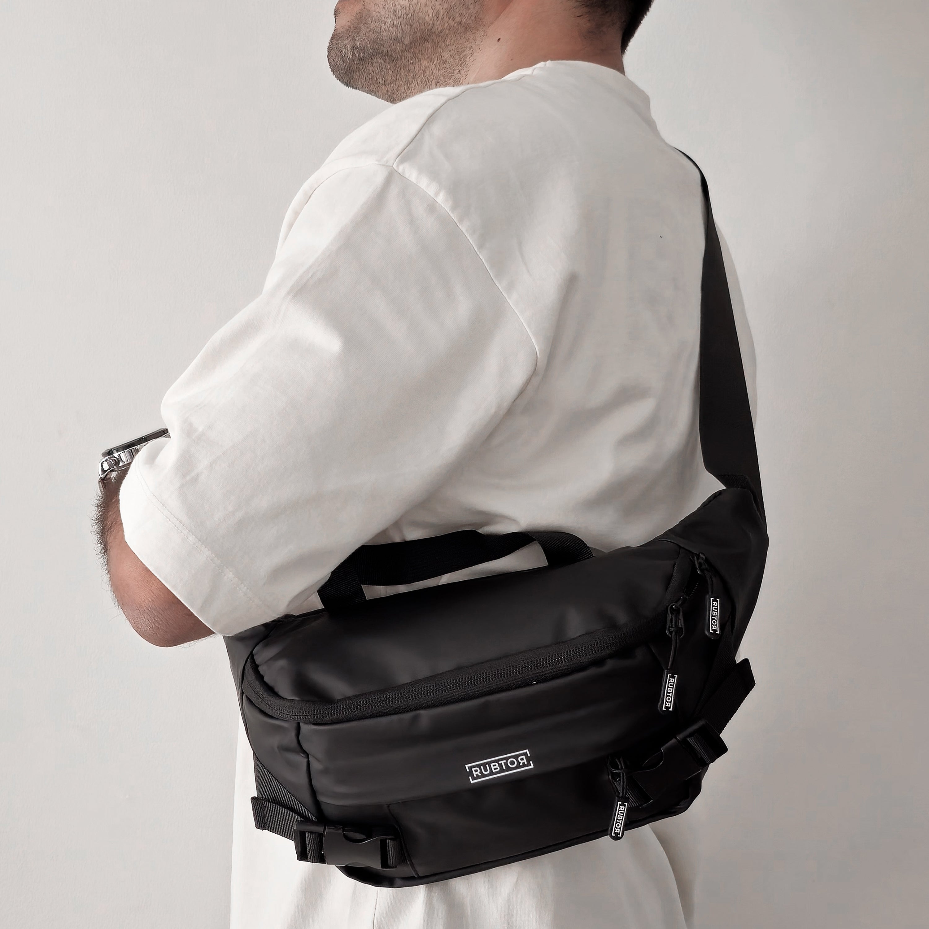 Canguro RUBTOR Black |  urbana unisex resistente a salpicaduras