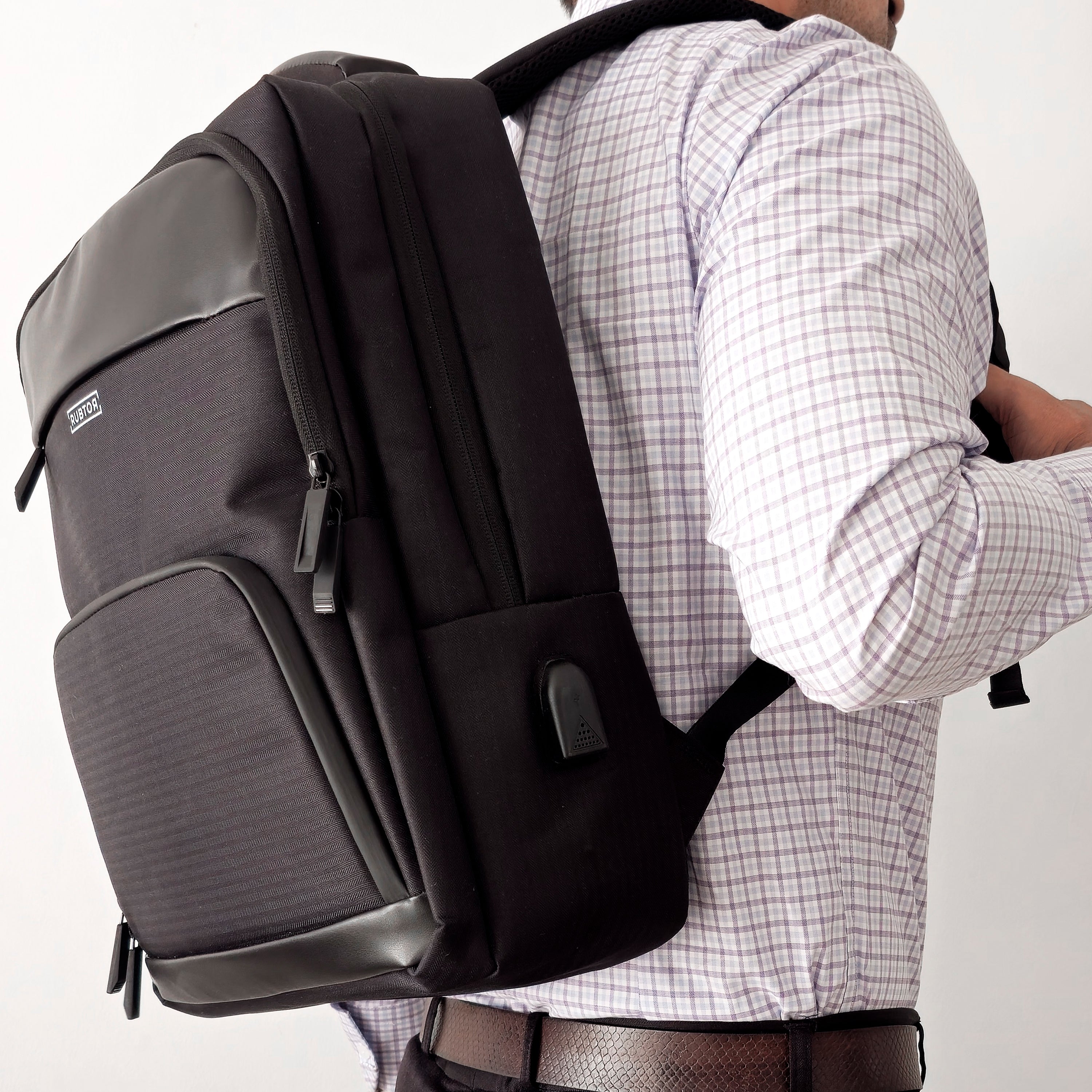 Morral Ejecutivo RUBTOR Black Pora | minimalista unisex
